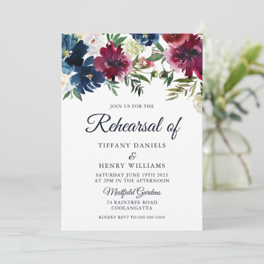 ネイビー&ブルゴーニュフローラウォーターカラーリハーサルディナー 招待状 (スタンド正面)