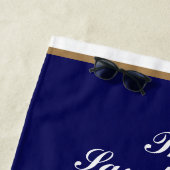 ネイビ航海のーモダンブルーモノグラムレイクハウス ビーチタオル (インサイチュ)