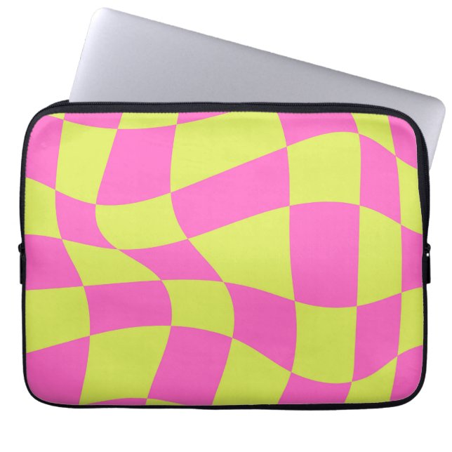 ネオモダンウ鮮やか市松模様にウの波状の黄色 ラップトップスリーブ (正面)