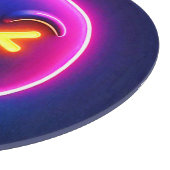 ネオンが笑う絵文字の喜び カッティングボード (角)