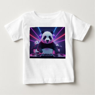 ネオンのナイトクラブでDJをするかわいいパンダの3Dイラスト ベビーTシャツ