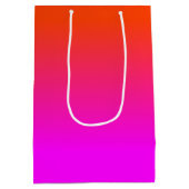 ネオンオレンジおよびショッキングピンクのグラデーションな陰色は衰退します ミディアムペーパーバッグ (裏面)