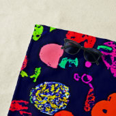 ネオンカラフルフルーツパターンアート ビーチタオル (インサイチュ)