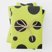 ネオングリーン(黒水玉模様水色) ラッピングペーパーシート (インサイチュ)