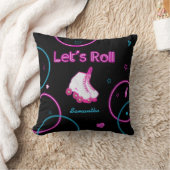 ネオングローローラスケートで滑るレッツガール転が クッション (ブランケット)