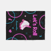 ネオングローローラスケートで滑るレッツガール転が フリースブランケット (正面(横))