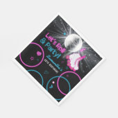 ネオングローローラスケートで滑るレッツバースデー転がティーパーティー スタンダードランチョンナプキン (角)