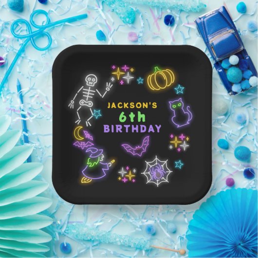 ネオンハロウィーンボーイズ6誕生日衣装パーティー ペーパープレート (パーティー)
