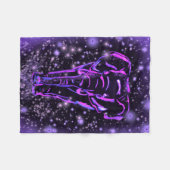 ネオンパープルピンクエレファント歩くアットスタリーナイト  フリースブランケット (正面(横))