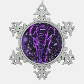 ネオンパープルピンクゾウ歩くアットスターリーナイト スノーフレークピューターオーナメント (正面)