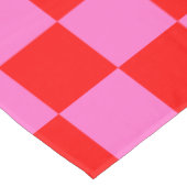 ネオンピンクと赤チェッ市松模様にカーボードヴィンテージ テーブルクロス (アングル)