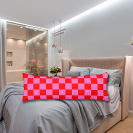 ネオンピンクと赤チェッ市松模様にカーボードヴィンテージ ボディピロー