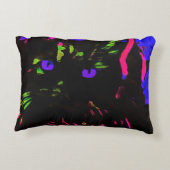 ネオンブラック白熱［赤熱］光を放つ猫 アクセントクッション (裏面)