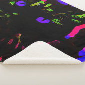 ネオンブラック白熱［赤熱］光を放つ猫 シェルパブランケット (3/4)