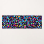 ネオンマッシュルームの雰囲気 – 生物発光グルーブ ヨガマット (正面(横))