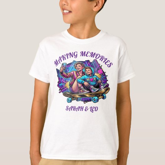ネオンママ&息子アート | メモリーを作るティー Tシャツ (正面)