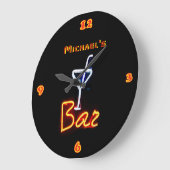 ネオンライトバーパーソナライズされたサインマンケーブ ラージ壁時計 (傾斜)