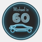 ネオンルックブルーのスポーツカー – 自分の名前と年齢 ラウンドシール (正面)