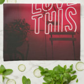 ネオンレッドユール（キリスト降誕祭）ラブザキッチン キッチンタオル (折り畳み)