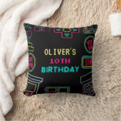 ネオン任意の年のビデオゲームのアーケード誕生日 クッション (ブランケット)