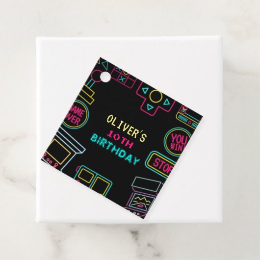 ネオン任意の年のビデオゲームのアーケード誕生日 フェイバータグ (インサイチュ)