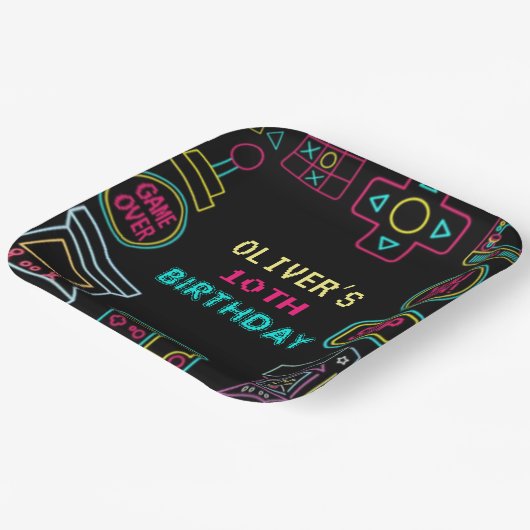 ネオン任意の年のビデオゲームのアーケード誕生日 ペーパープレート (傾斜あり)