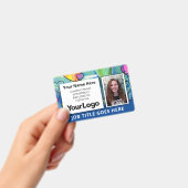 ネオン水彩従業員IDバッジ – 青アクセントTh バッジ (手持ち)