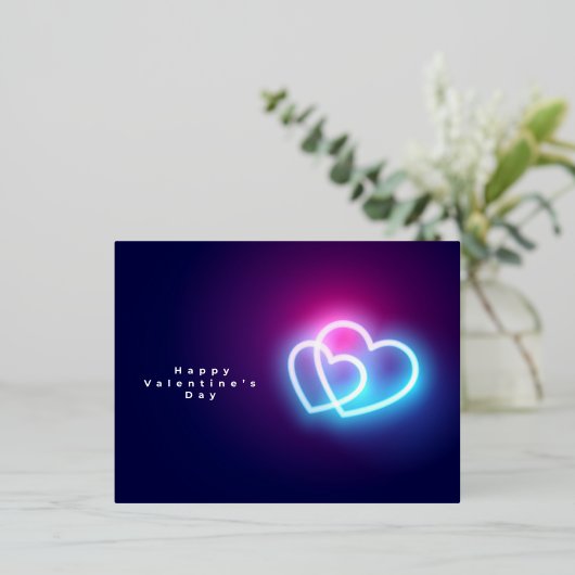 ネオン白熱［赤熱］光を放つラブルハートバレンタインのポストカード 箔シーズンポストカード (立ち正面)