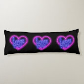 ネオン白熱［赤熱］光を放つルックピンクブルーバレンタインハート ボディピロー (裏面)