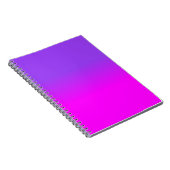 ネオン紫色およびショッキングピンクのグラデーションな陰色は衰退します ノートブック (右側)