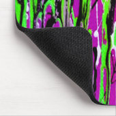 ネオン絵を描（ばちゃばちゃ）跳ねるパープルグリーンとブラック マウスパッド (コーナー)