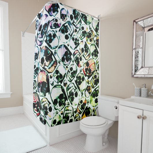 ネオン緑のシャワーカーテンに複数のスカル シャワーカーテン (インサイチュ)