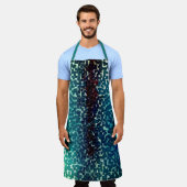 ネオン青のモザイクスタイルを荒くハンマーで打ったガラスに エプロン (着用した状態)