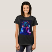 ネオン音楽瞑想 - ヘッドホンを着けた女性アート Tシャツ (正面フル)