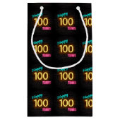 ネオン100歳の誕生日サイン スモールペーパーバッグ (裏面)