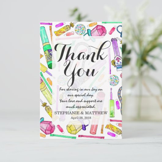 ネオン80年代の90年代レトロのおもしろいなキャンデーパターン サンキューカード (スタンド正面)