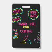 ネオン いつでも ビデオゲーム アーケード 誕生日  バッジ (裏面)