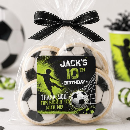 ネオン グリーンでサッカーの誕生日パーティーを盛り上げよう スクエアシール