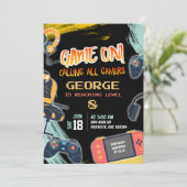 ネオン ティーンエイジャー ゲーマー ボーイ 誕生日パーティー 招待状 (スタンド正面)