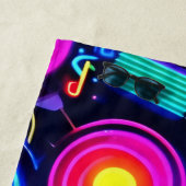 ネオン・ドリームスケープ鮮やか抽象芸術・アート ビーチタオル (インサイチュ)