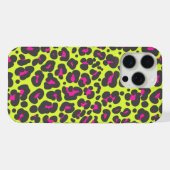 ネオン・ヒョウ柄のスマホケース iPhoneケース (裏面横)
