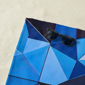 ネオ・ジオブルー・トライアングル抽象デザイン ビーチタオル (インサイチュ)