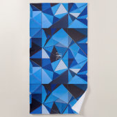 ネオ・ジオブルー・トライアングル抽象デザイン ビーチタオル (正面)