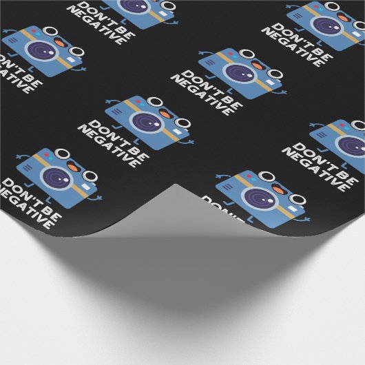 ネガティブカメラおもしろいを使用しないDark BG ラッピングペーパー (角)