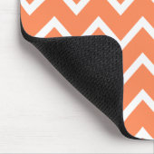 ネクタリンのオレンジジグザグ形シェブロン マウスパッド (コーナー)