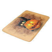 ネコおもしろいハロウィーンキャラクターカボチャをかむ バスマット (アングル)