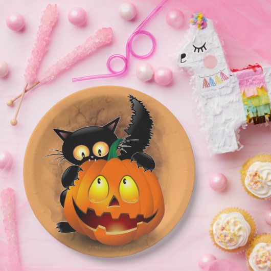 ネコおもしろいハロウィーンキャラクターカボチャをかむ ペーパープレート (パーティー)