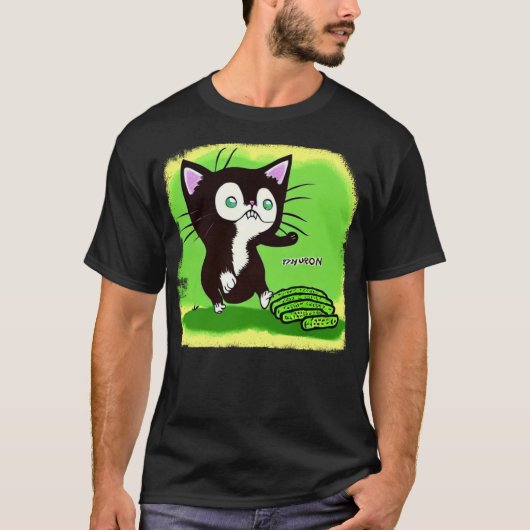 ネコとキュウリ Tシャツ (正面)