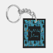 ネコ好きの女の子へのトレーニング中 スクエア キーチェーン (正面左)