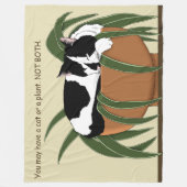 ネコ白黒おもしろい工場 フリースブランケット (正面)